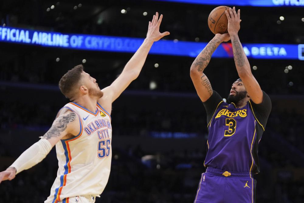 前锋对抗时 前锋对抗时